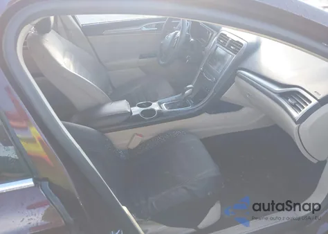 2013 Ford Fusion Se z USA, uszkodzony, nr VIN 3FA6P0HR6DR266160